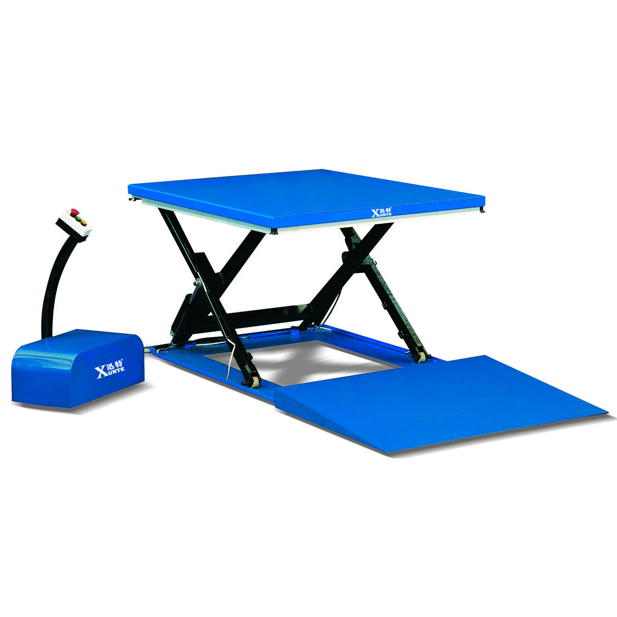 移動(dòng)剪叉式升降平臺(tái)廠家為碼頭行業(yè)帶來(lái)便捷服務(wù)